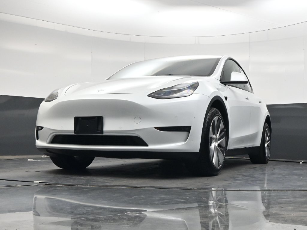 Used 2022 Tesla Model Y Long Range AWD/4WD image 25