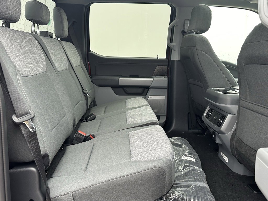 New 2026 Ford F250 XLT w/ XLT Premium Package image 16