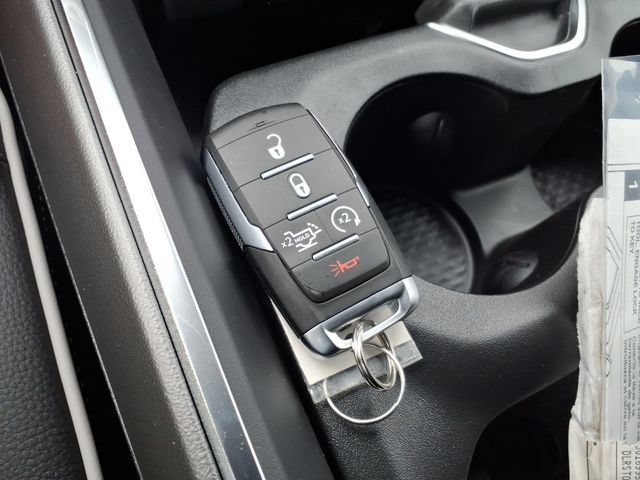 New 2026 RAM 1500 Laramie AWD/4WD image 23
