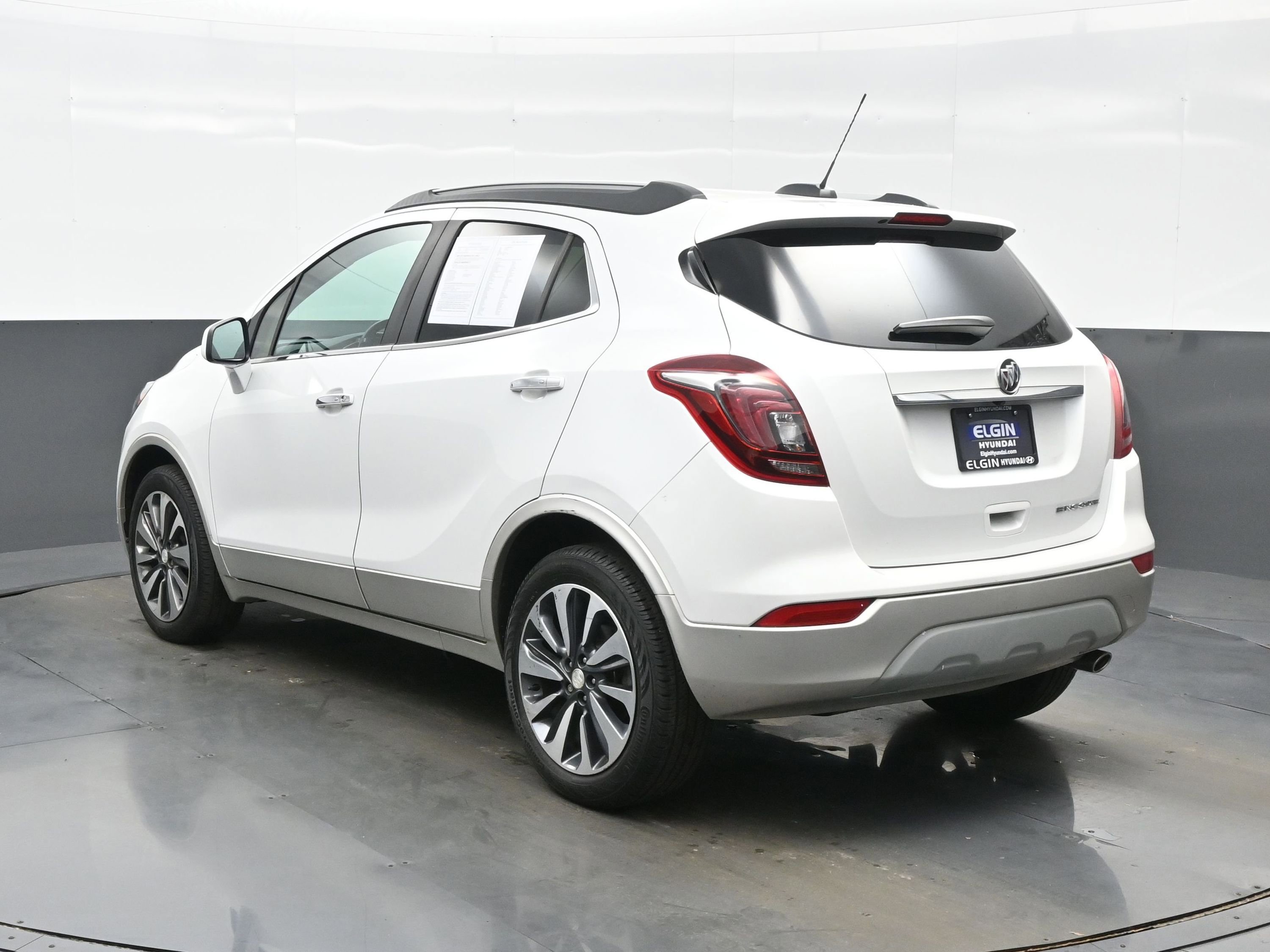 Used 2021 Buick Encore Preferred FWD image 4