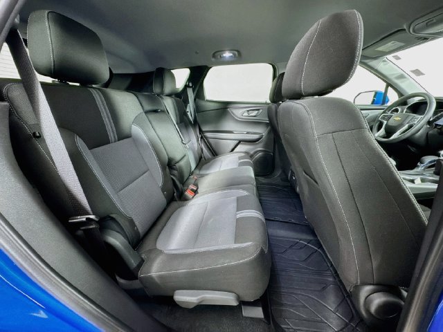 Used 2024 Chevrolet Blazer LT w/ Convenience Package FWD image 27