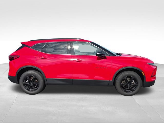 Certified 2024 Chevrolet Blazer LT w/ Midnight/Sport Edition FWD image 2