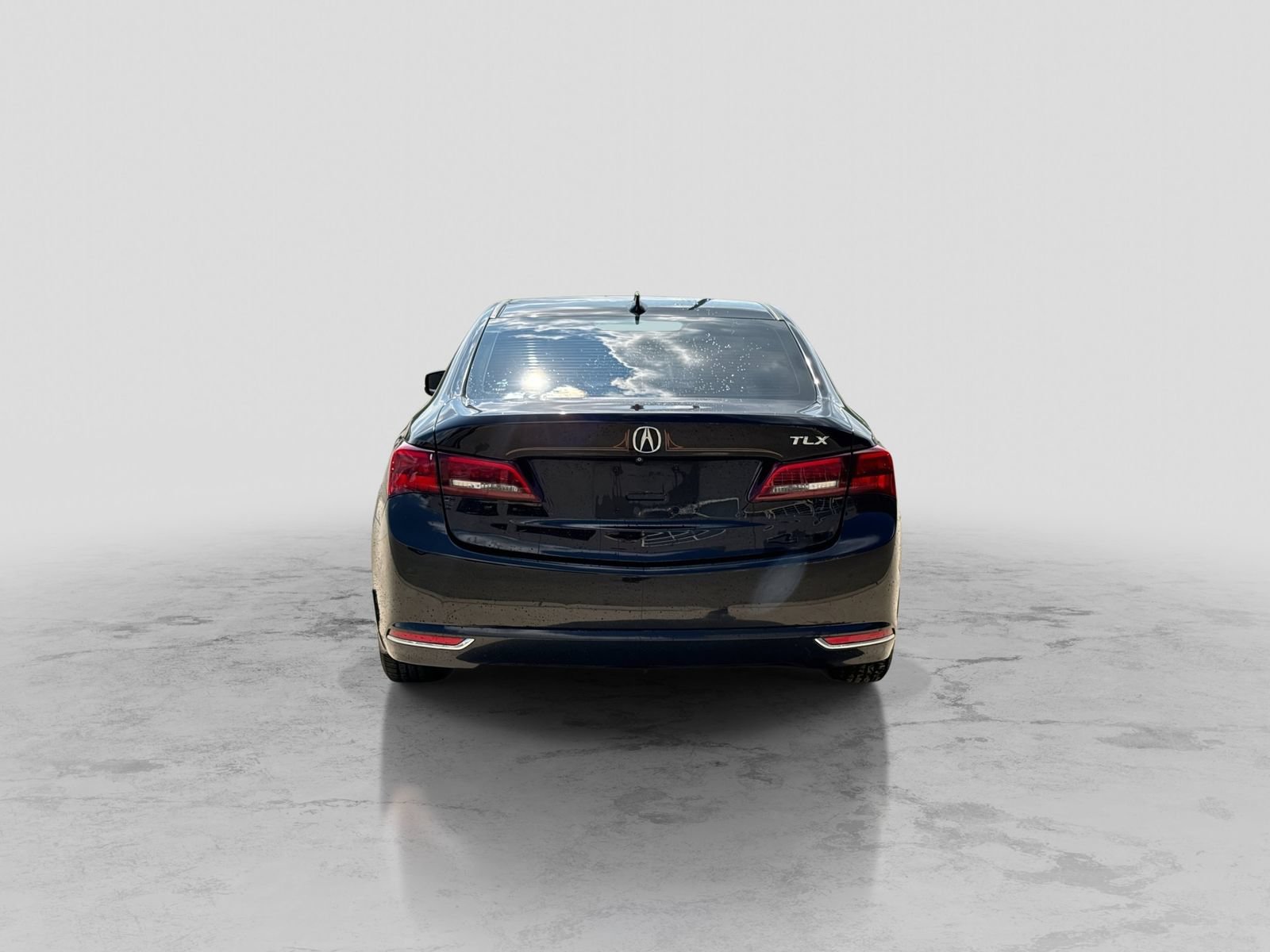 Used 2015 Acura TLX w/ Technology Package FWD image 4