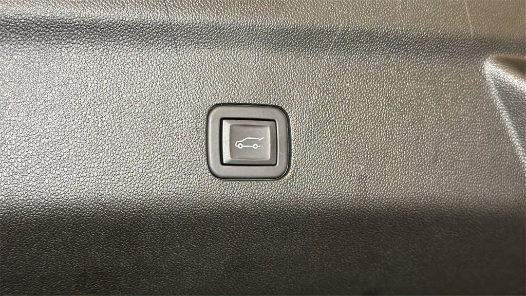 Used 2024 GMC Yukon Denali Ultimate image 19