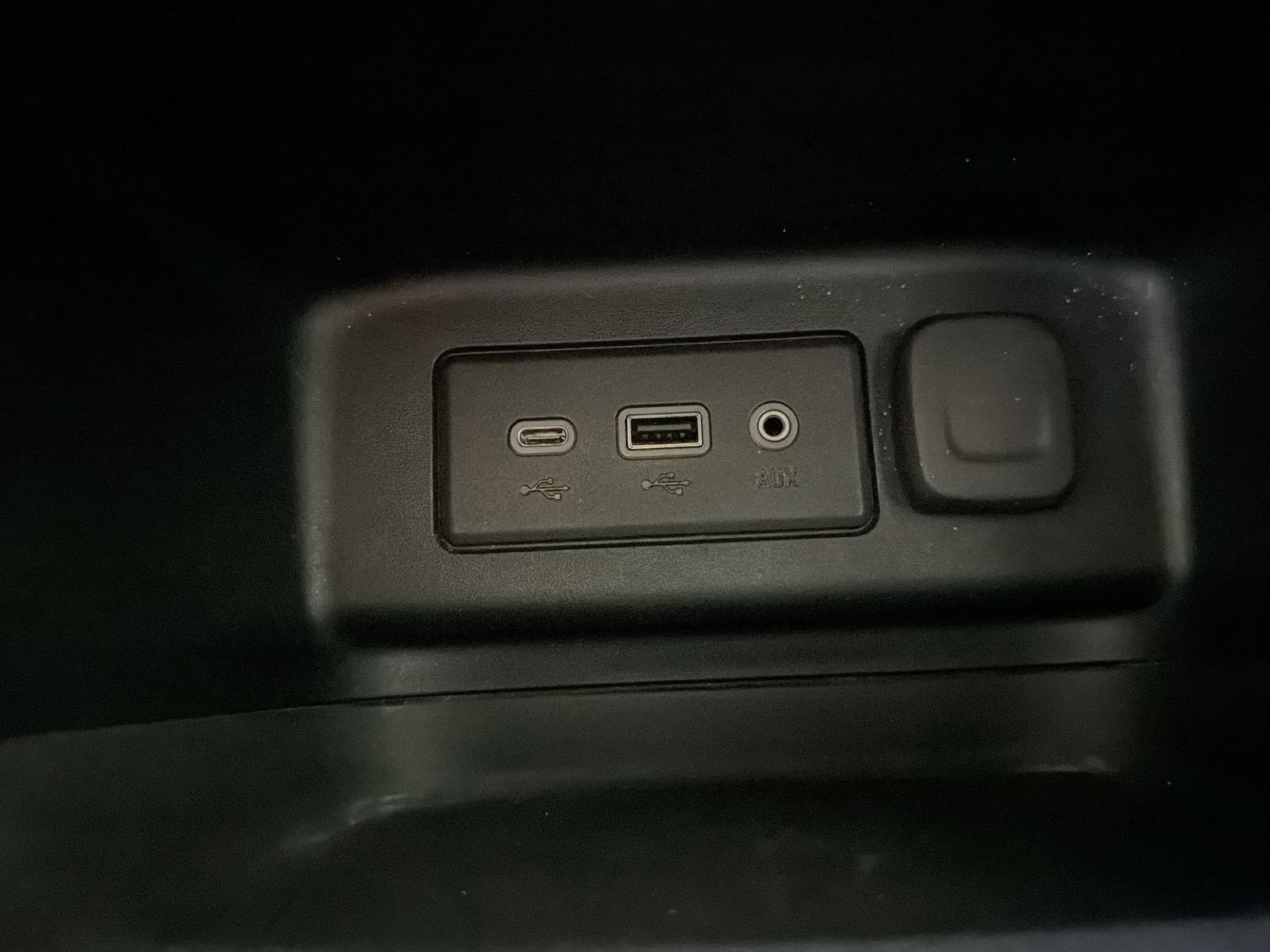 Used 2020 Chevrolet Equinox LT image 34