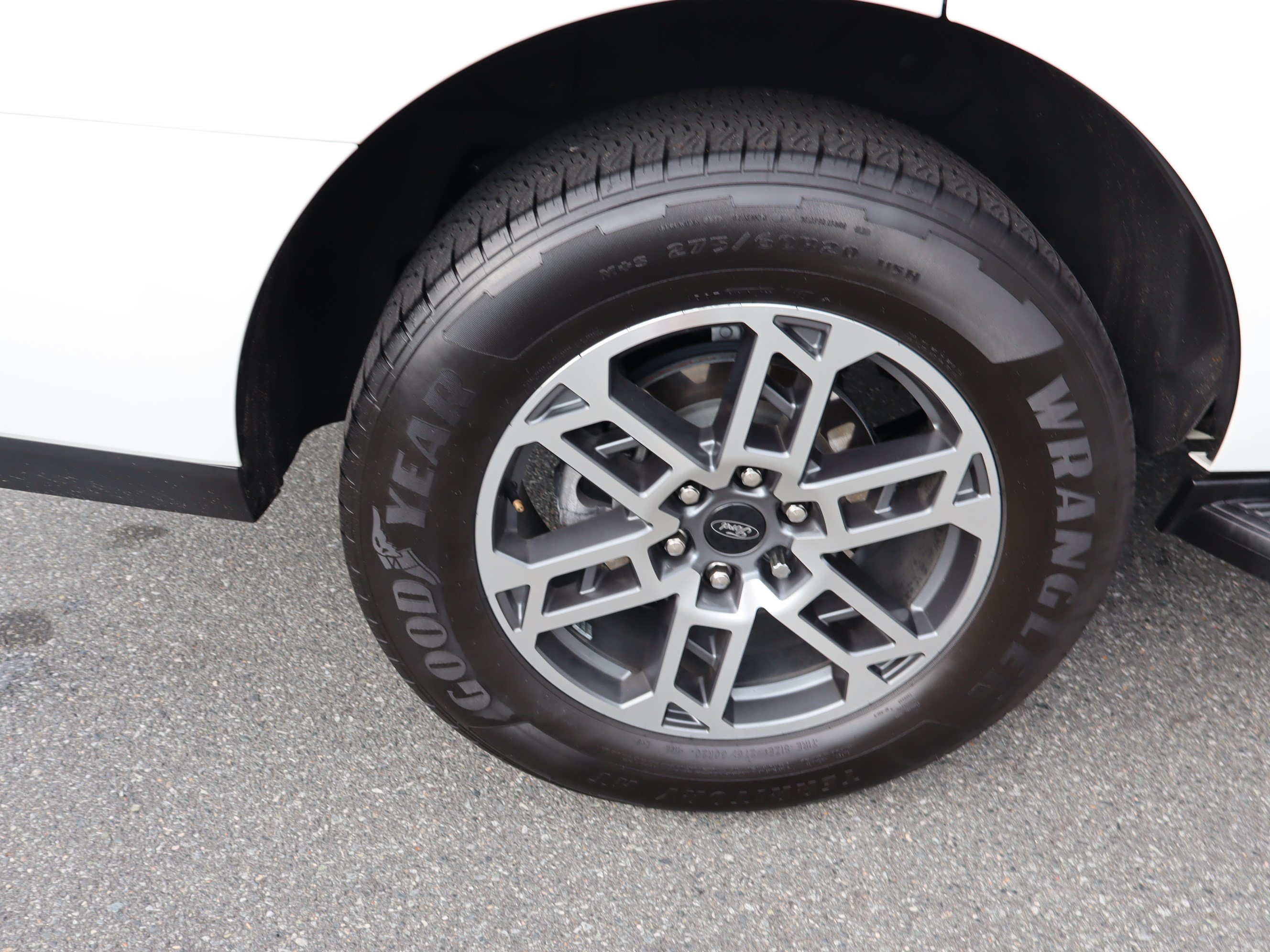 Used 2025 Ford Expedition Active RWD image 43