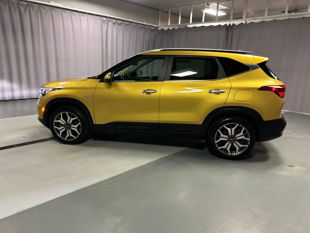 Used 2023 Kia Seltos SX w/ SX Sunroof Package image 4