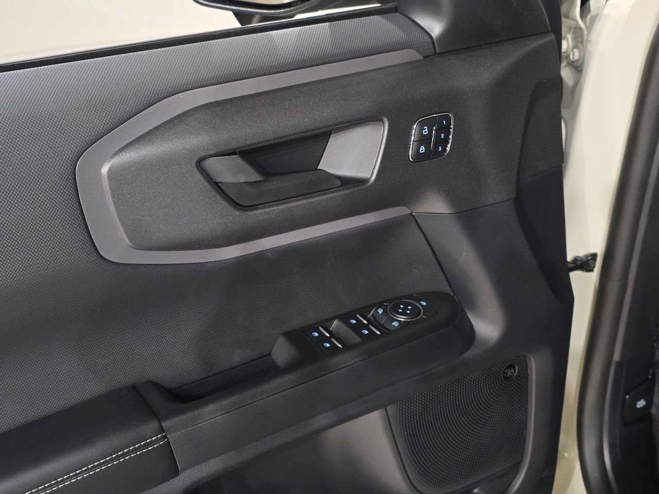 New 2025 Ford Bronco Sport Outer Banks w/ Outer Banks Tech Package+ AWD/4WD image 14