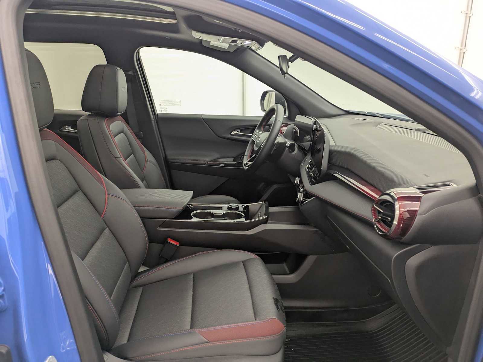 Used 2025 Chevrolet Equinox RS image 23