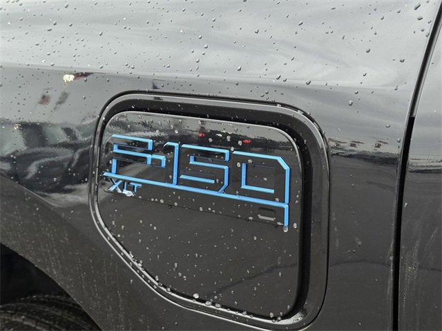 New 2025 Ford F150 Lightning XLT image 8