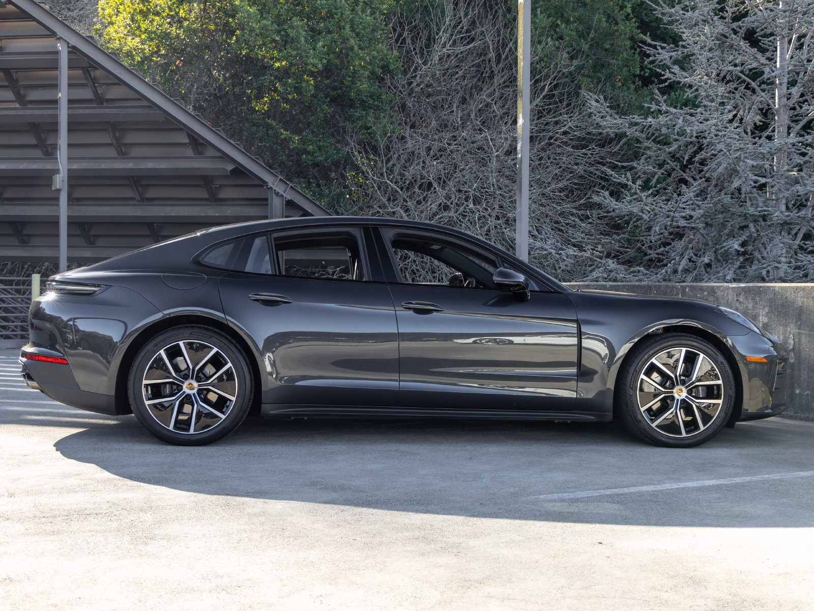Certified 2024 Porsche Panamera 4 AWD/4WD image 12