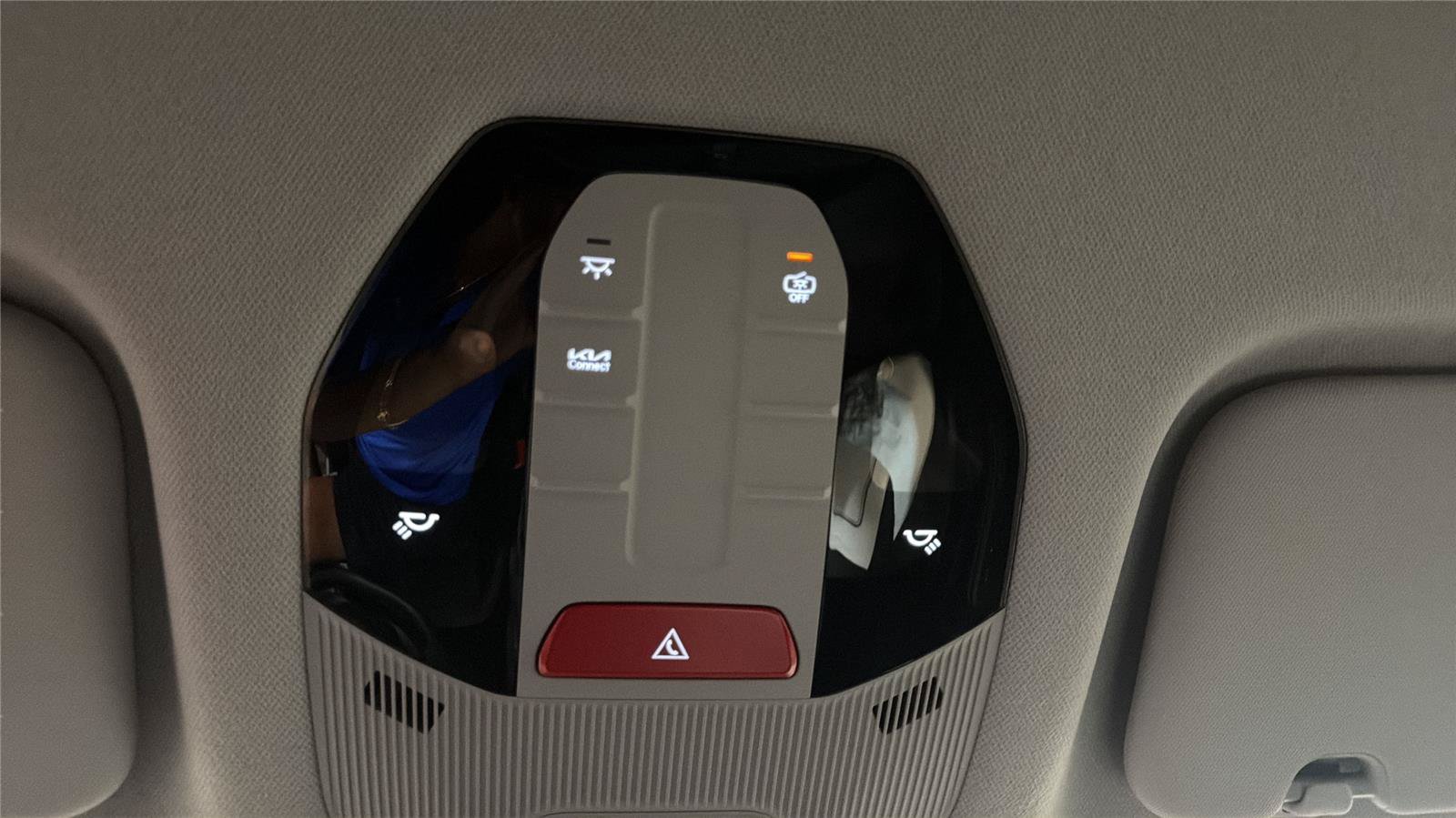 New 2026 Kia K4 FWD image 21