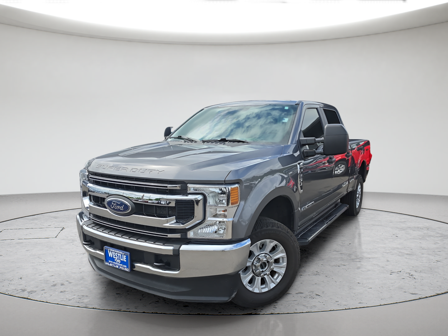 Used 2021 Ford F250 XL w/ STX Appearance Package AWD/4WD image 2