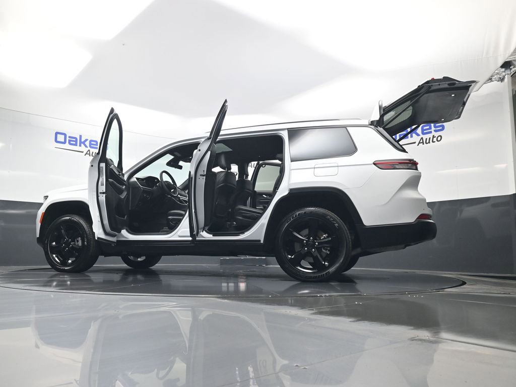 Used 2025 Jeep Grand Cherokee L Altitude image 52