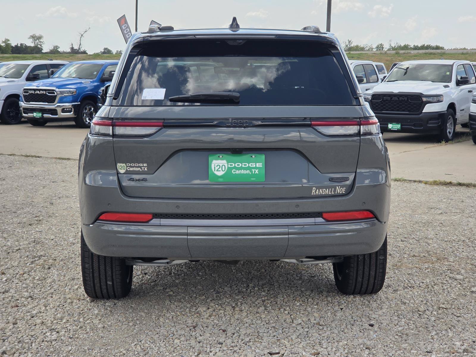 New 2027 Jeep Grand Cherokee Summit AWD/4WD image 5