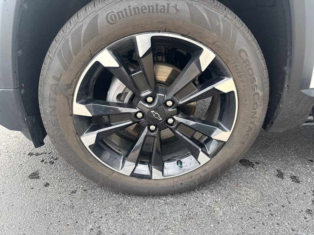 Certified 2025 Chevrolet Equinox RS w/ Safety and Technology Package AWD/4WD image 34