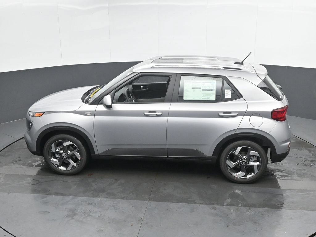 New 2026 Hyundai Venue SEL FWD image 38