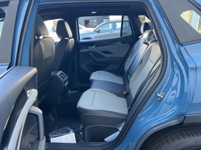 New 2026 Volkswagen Tiguan SE R-Line FWD image 23