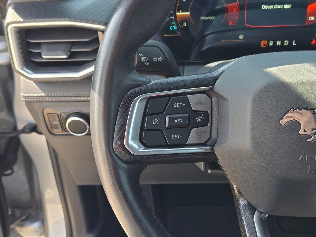 Used 2025 Ford Mustang Premium RWD image 34