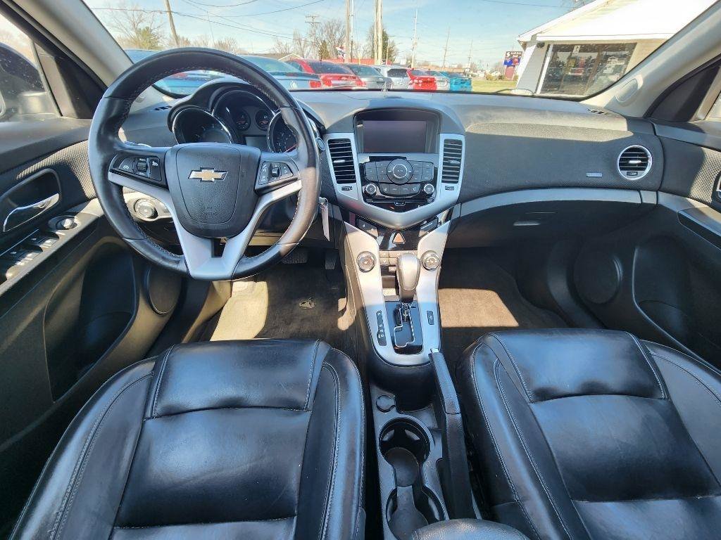 Used 2014 Chevrolet Cruze LT w/ RS Package FWD image 12