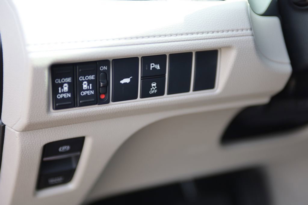 New 2026 Honda Odyssey Elite image 14