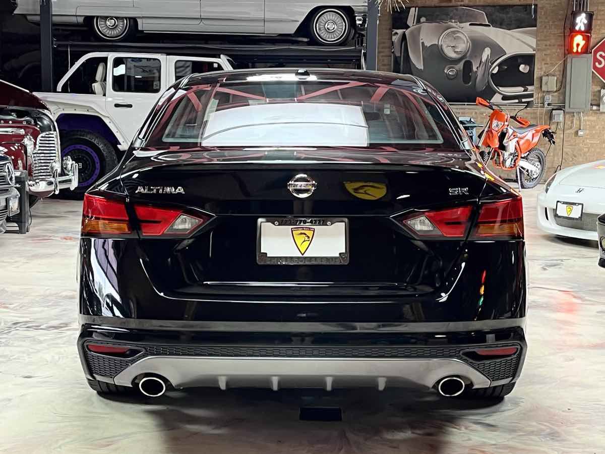 Used 2019 Nissan Altima 2.5 SR FWD image 3