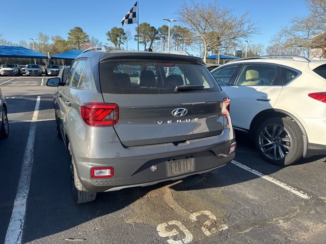 Used 2023 Hyundai Venue SEL w/ Cargo Package image 7