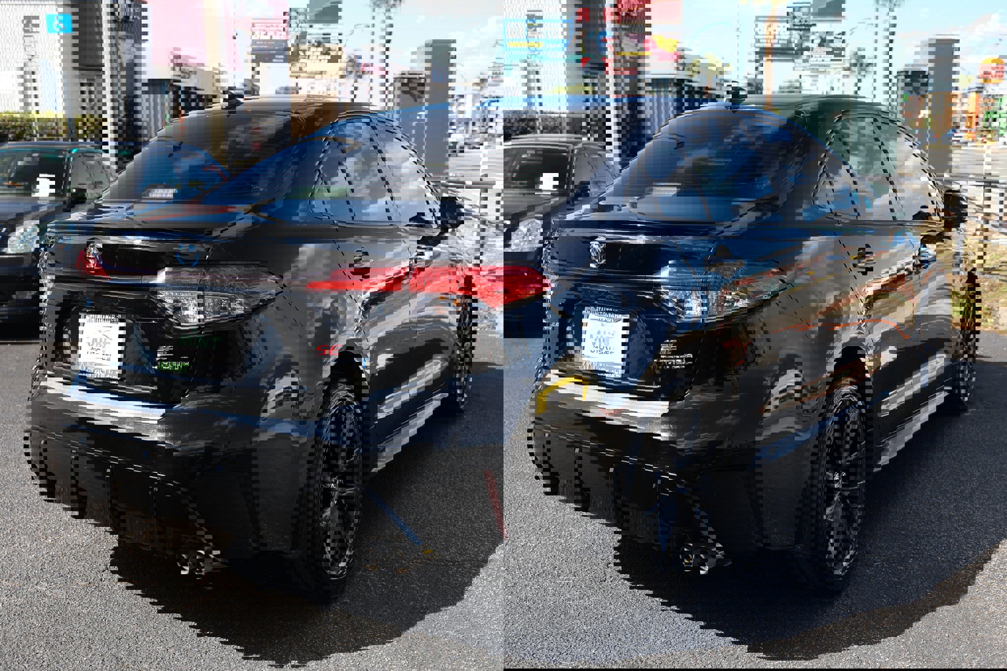 Used 2023 Toyota Corolla SE image 15