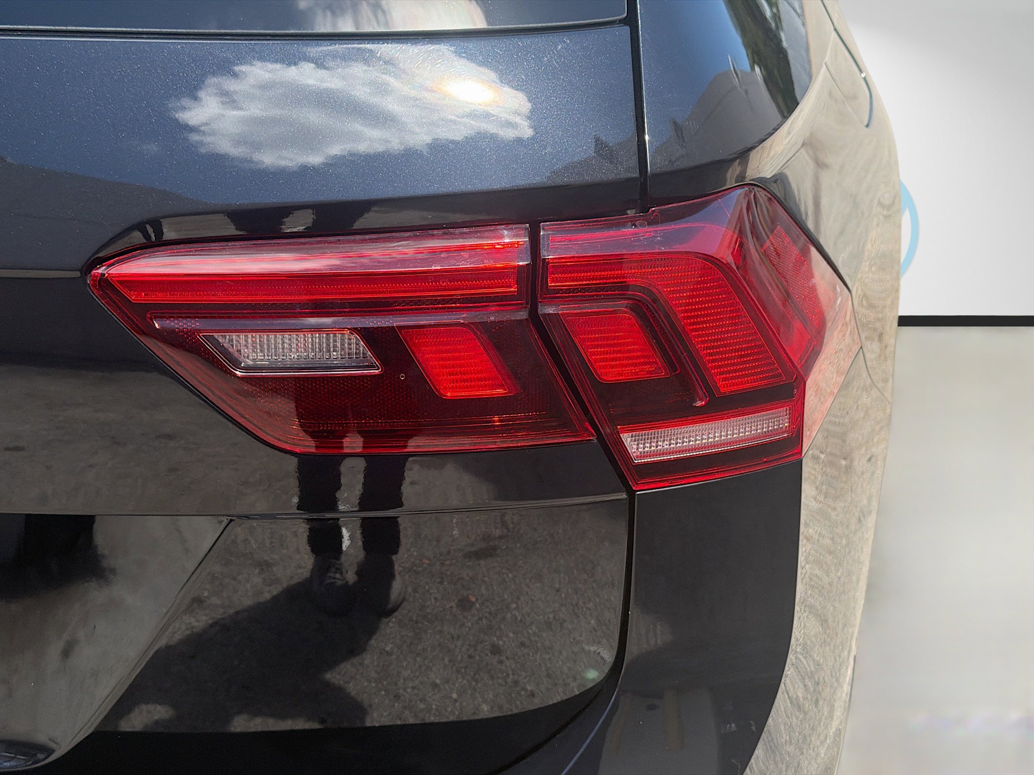 Used 2022 Volkswagen Tiguan S FWD image 28