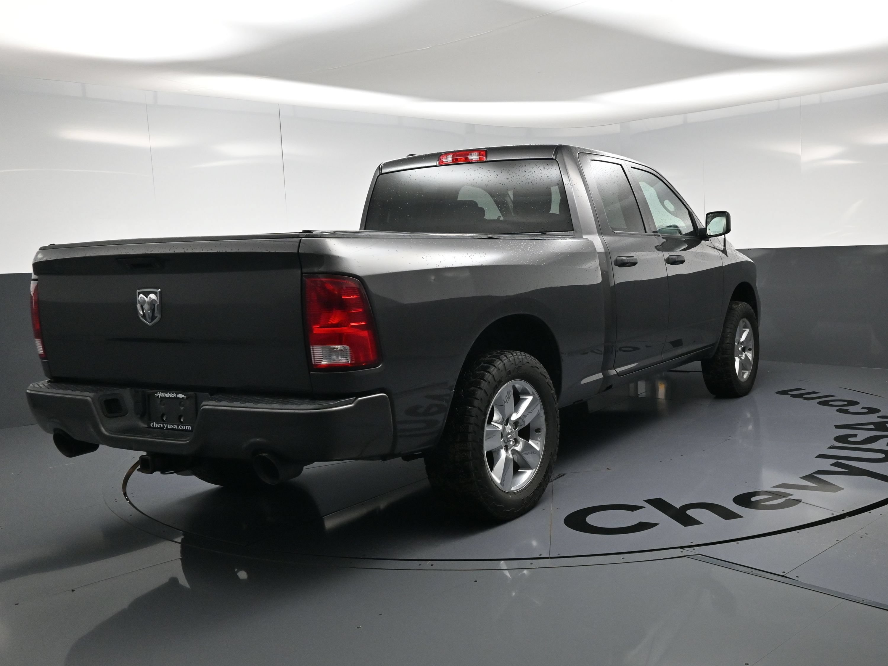 Used 2016 RAM 1500 Express AWD/4WD image 9