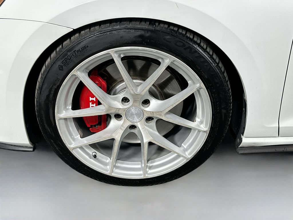 Used 2016 Volkswagen GTI Autobahn w/ Lighting Package (SEL) FWD image 31