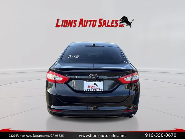Used 2016 Ford Fusion SE FWD image 6