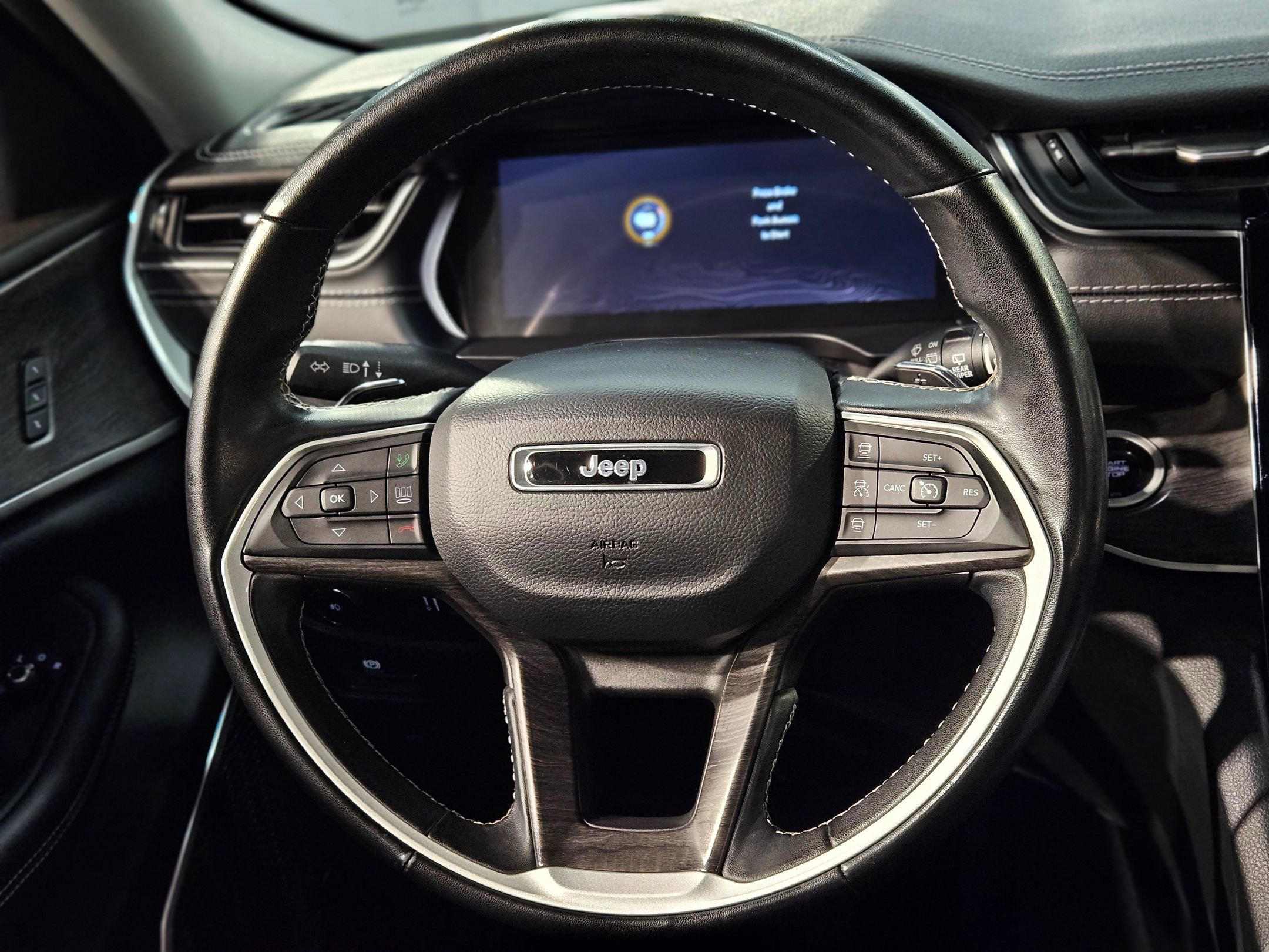 Used 2022 Jeep Grand Cherokee L Limited image 27