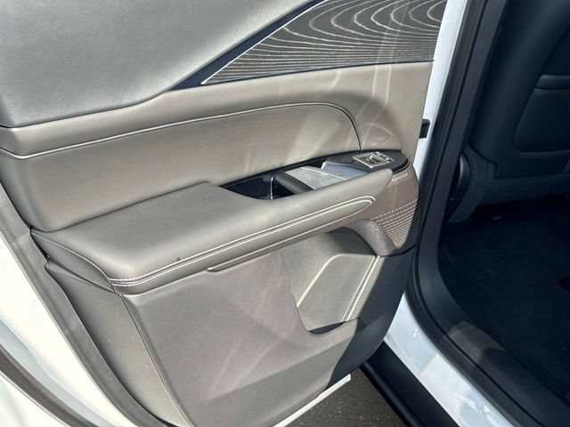 Certified 2024 Cadillac Lyriq Luxury AWD/4WD image 9