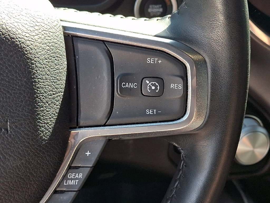 Used 2024 RAM 1500 Laramie AWD/4WD image 22