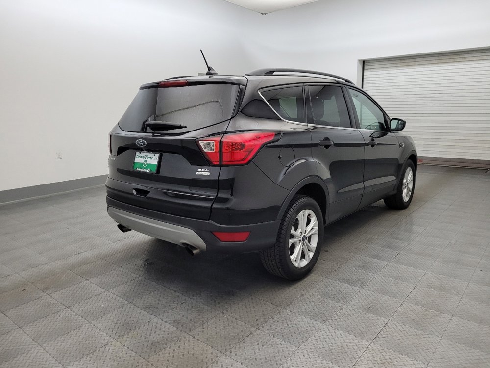 Used 2019 Ford Escape SEL image 9