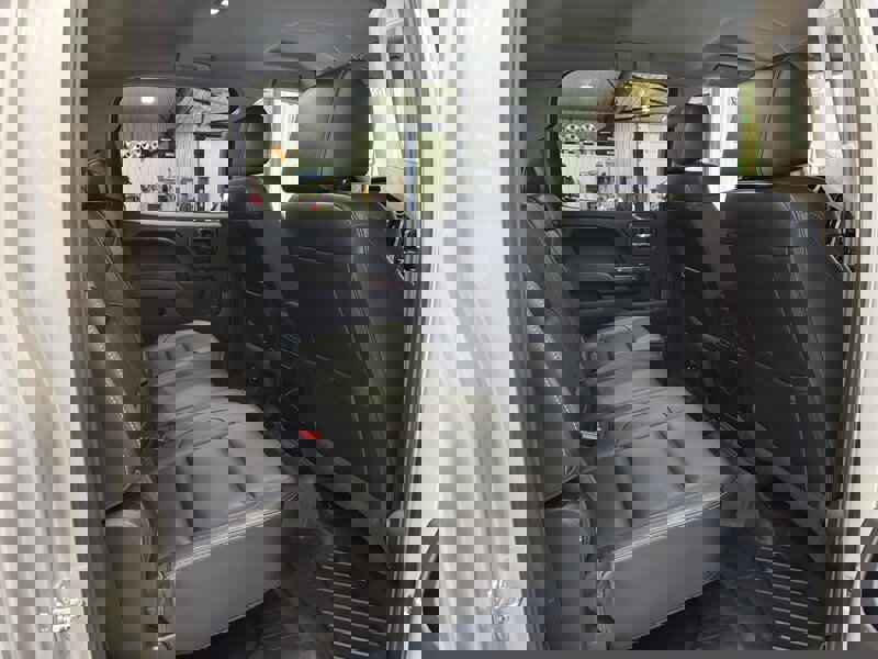 Used 2016 GMC Sierra 2500 SLT w/ Duramax Plus Package image 15