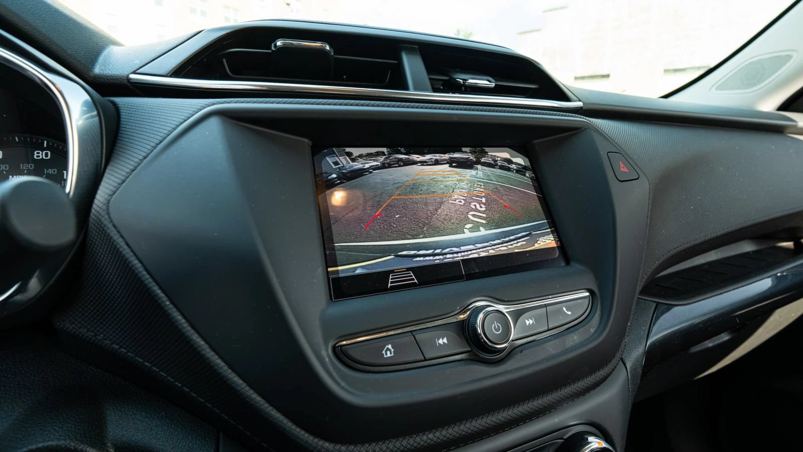 Used 2023 Chevrolet TrailBlazer LT FWD image 34