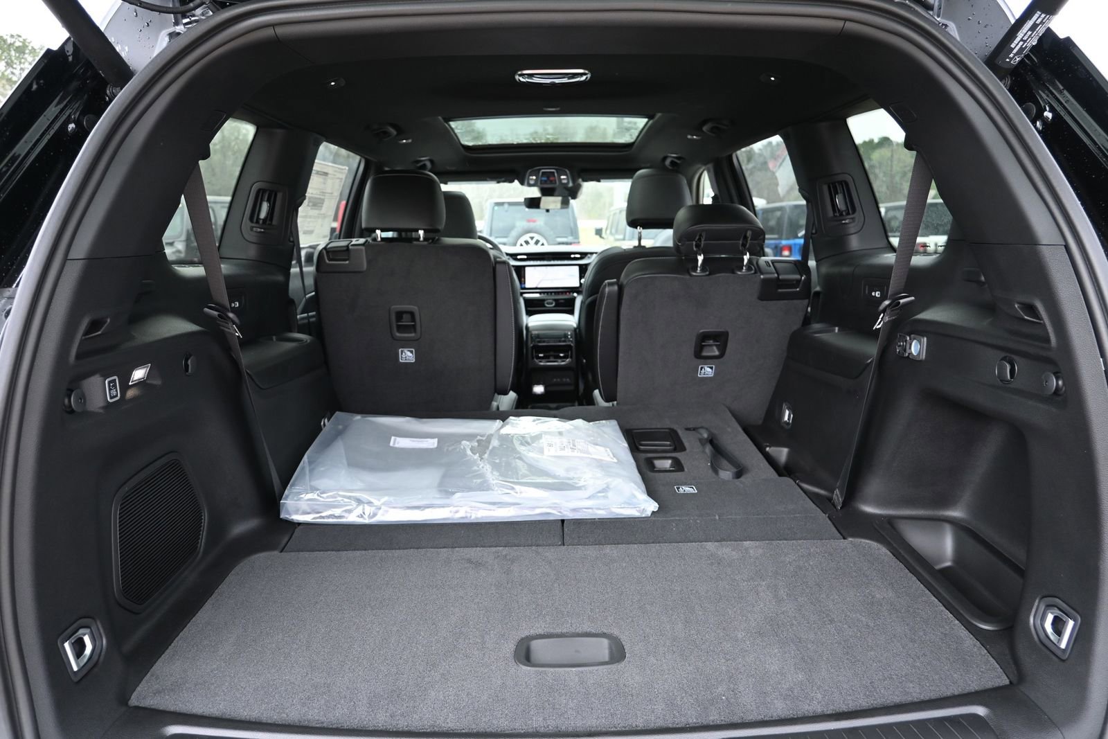 New 2026 Jeep Grand Cherokee L Limited image 22