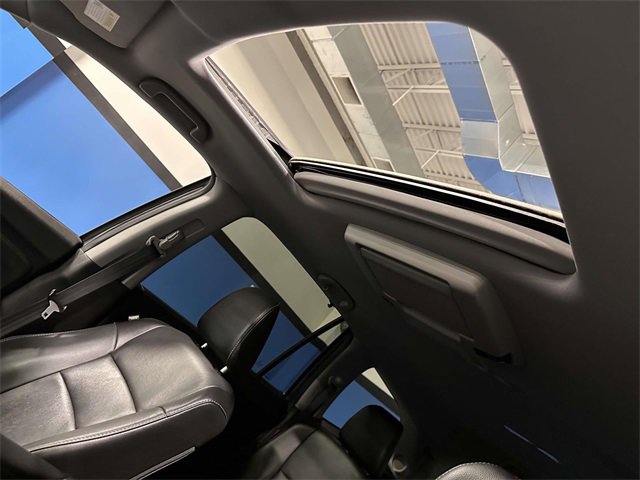 Certified 2022 Honda Pilot Touring image 14