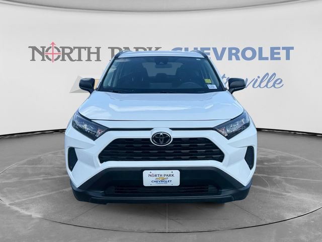 Used 2021 Toyota RAV4 LE FWD image 8