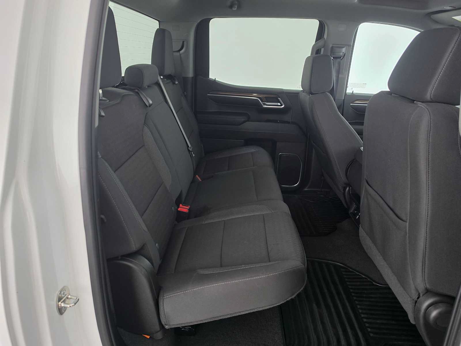 Used 2024 Chevrolet Silverado 1500 LT AWD/4WD image 12