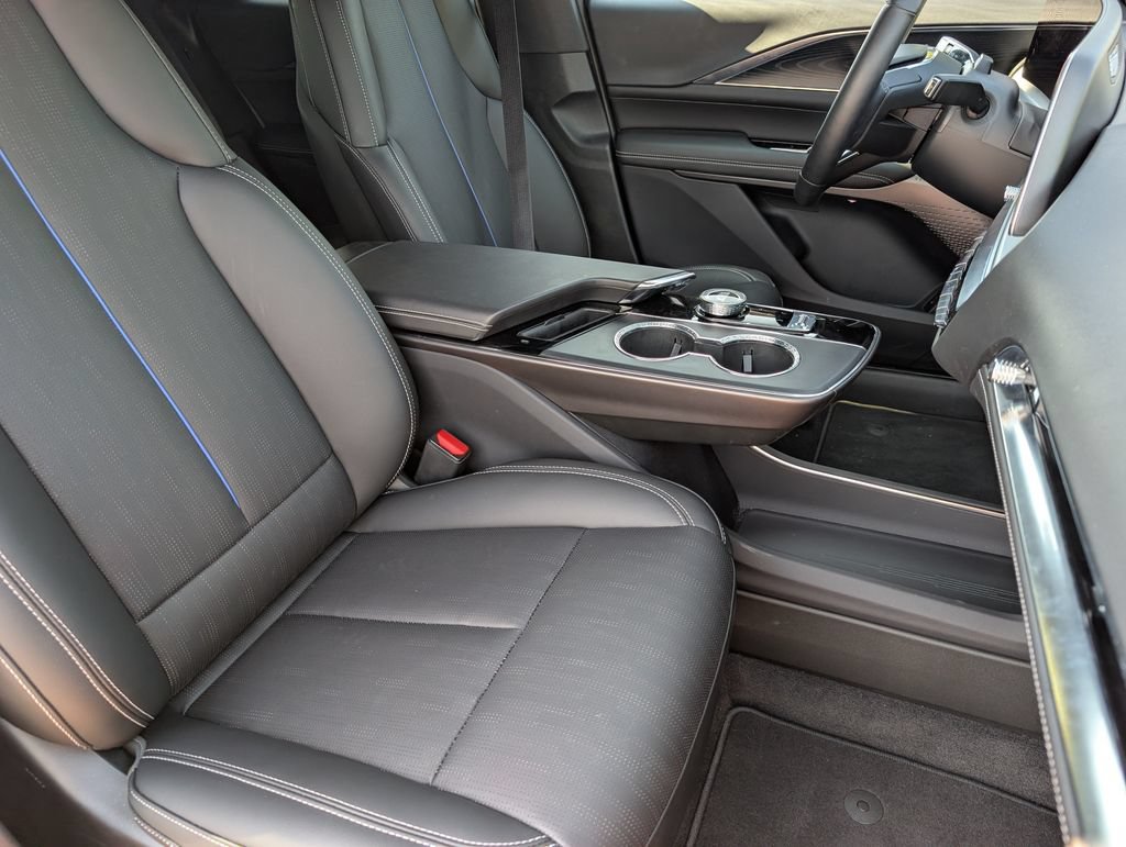 New 2026 Cadillac Lyriq Sport AWD/4WD image 20