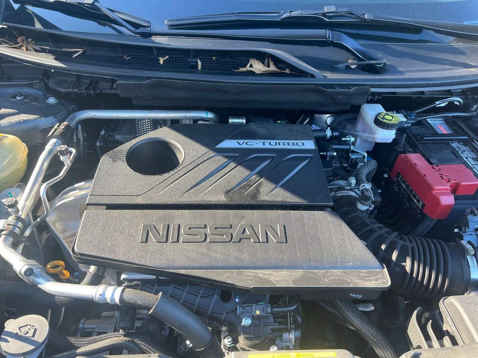 Used 2025 Nissan Rogue SV image 32