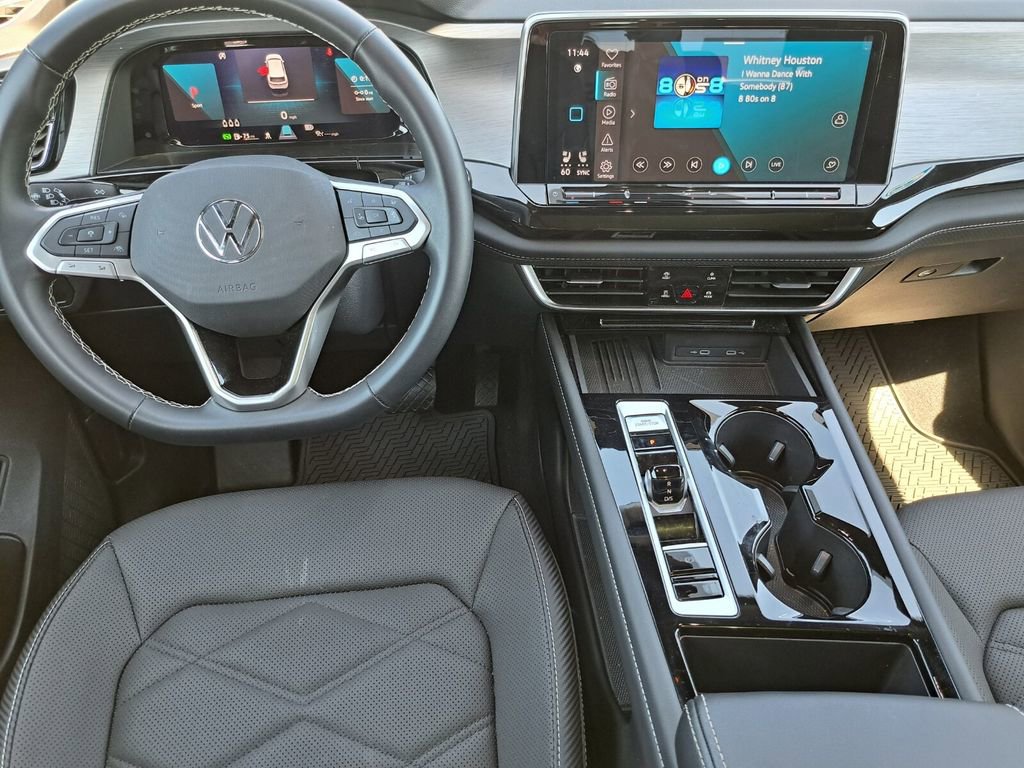 Used 2025 Volkswagen Atlas Cross Sport SE image 20