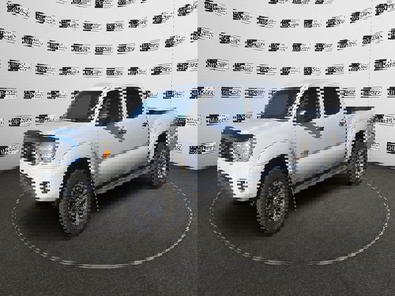 Used 2015 Toyota Tacoma 4x4 Double Cab image 2