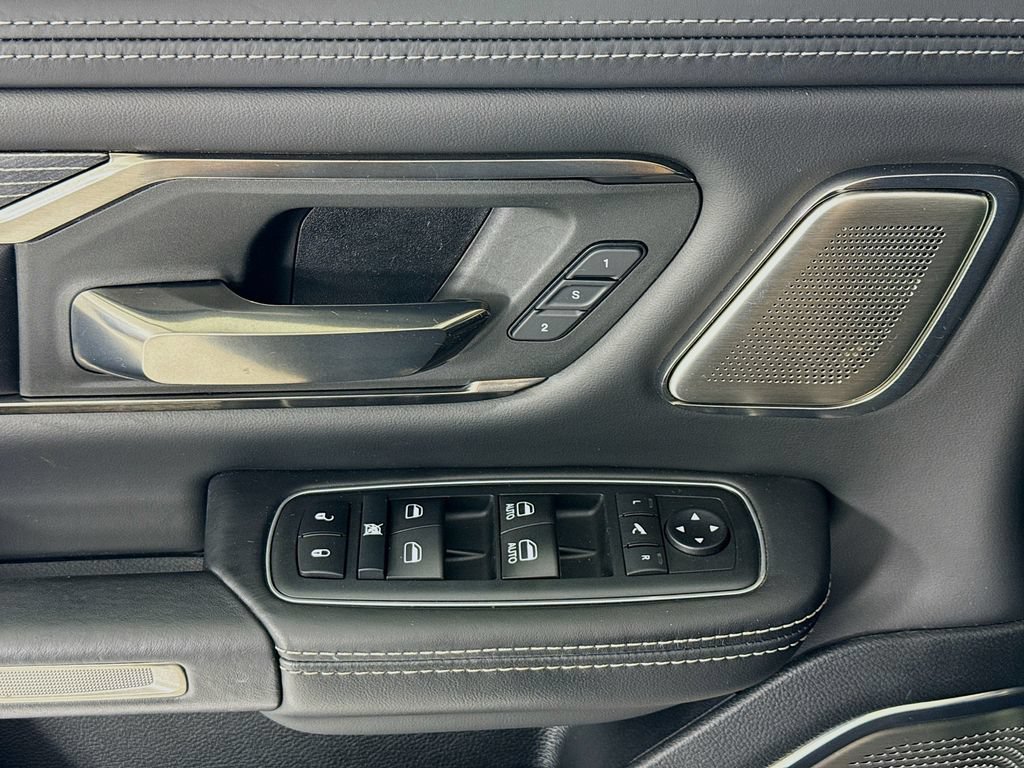 Used 2020 RAM 1500 Limited AWD/4WD image 11