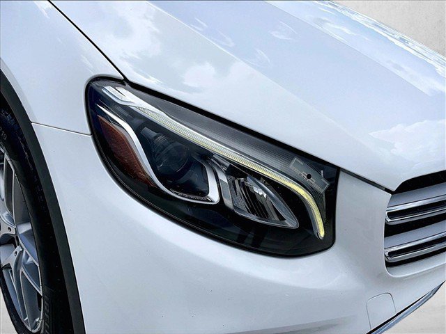 Used 2019 Mercedes-Benz GLC 300 4MATIC image 29