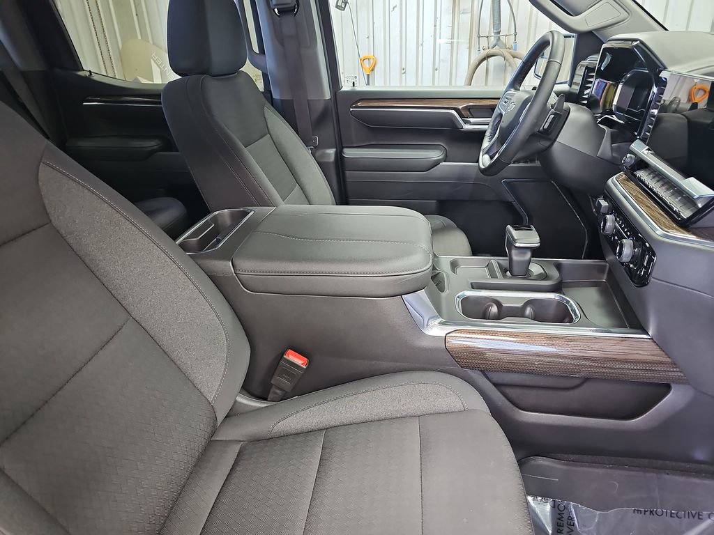 Used 2025 Chevrolet Silverado 1500 LT Trail Boss w/ Protection Package image 10