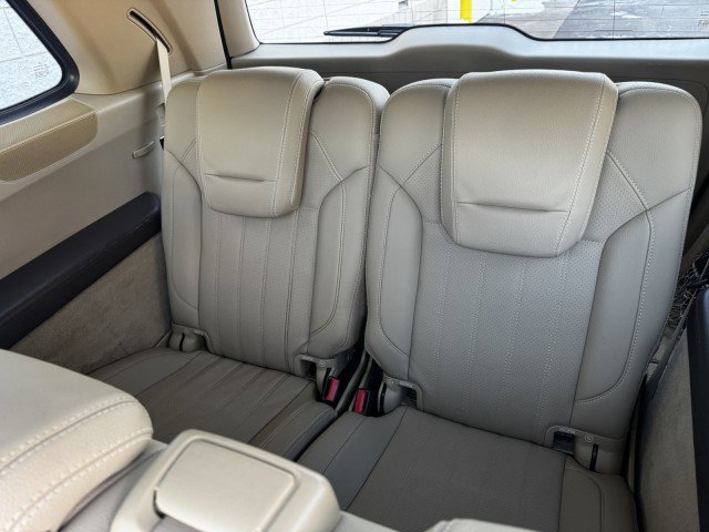 Used 2016 Mercedes-Benz GL 450 4MATIC image 8